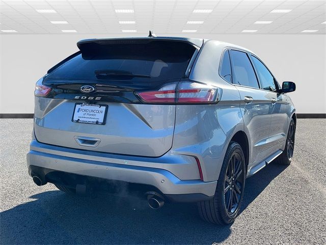 2021 Ford Edge 