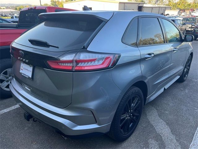 2021 Ford Edge 