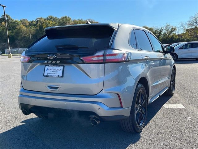 2021 Ford Edge 