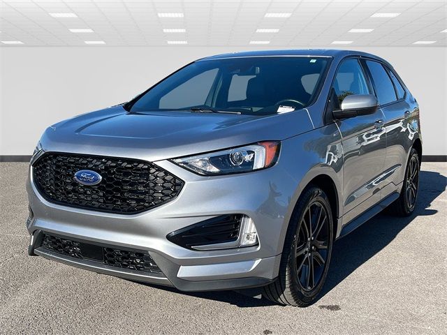 2021 Ford Edge 