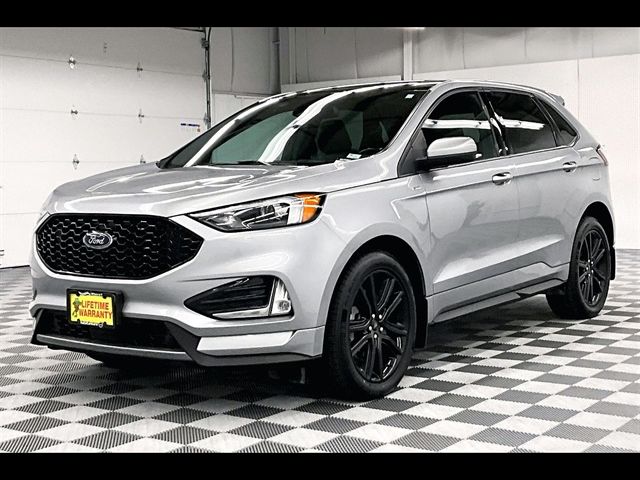 2021 Ford Edge 