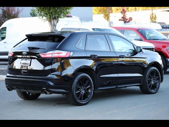 2021 Ford Edge 