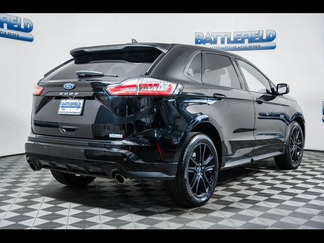 2021 Ford Edge 