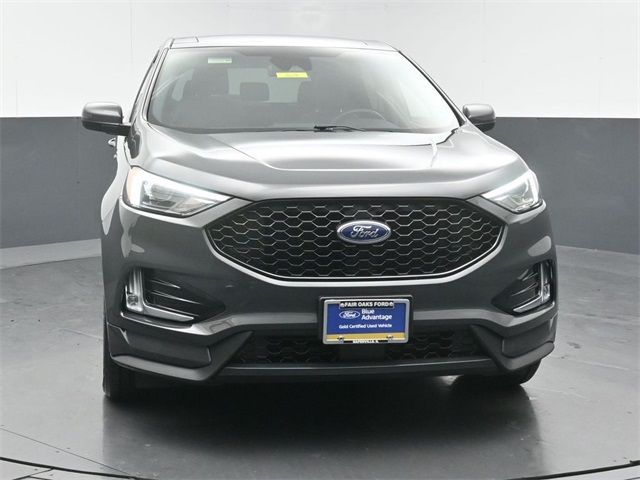 2021 Ford Edge 