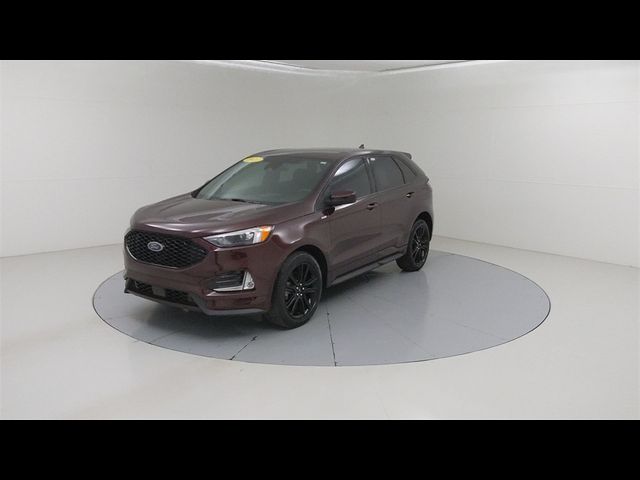 2021 Ford Edge 