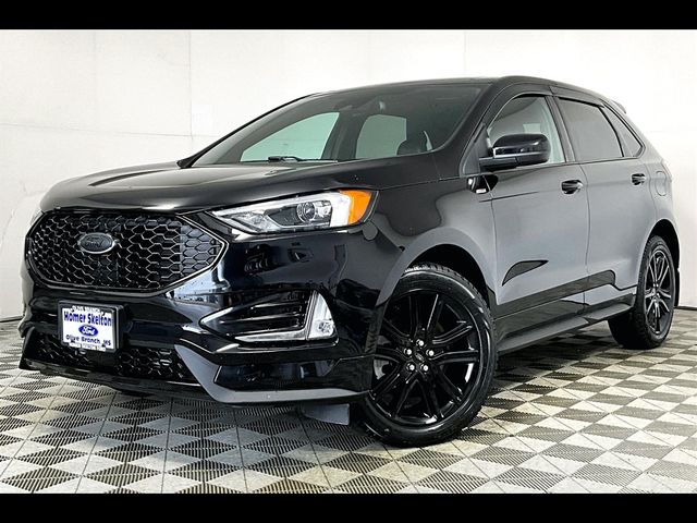 2021 Ford Edge 