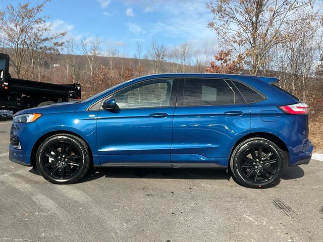 2021 Ford Edge 