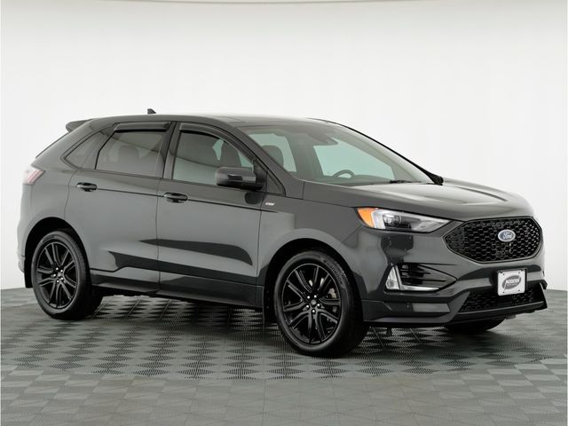 2021 Ford Edge 