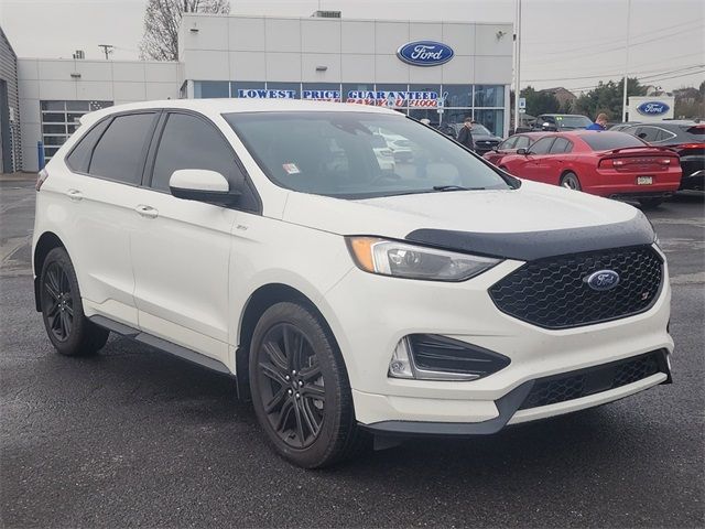 2021 Ford Edge 