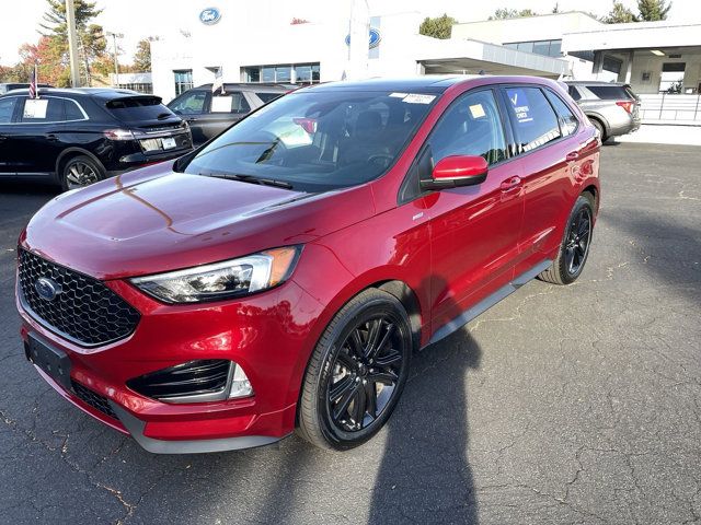 2021 Ford Edge 