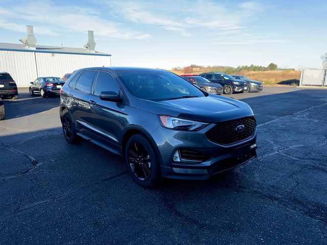 2021 Ford Edge 