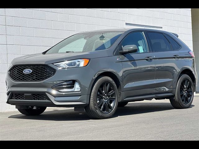 2021 Ford Edge 