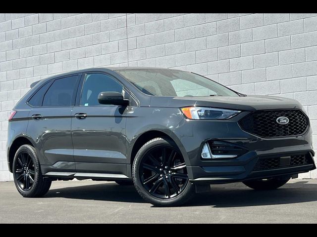 2021 Ford Edge 