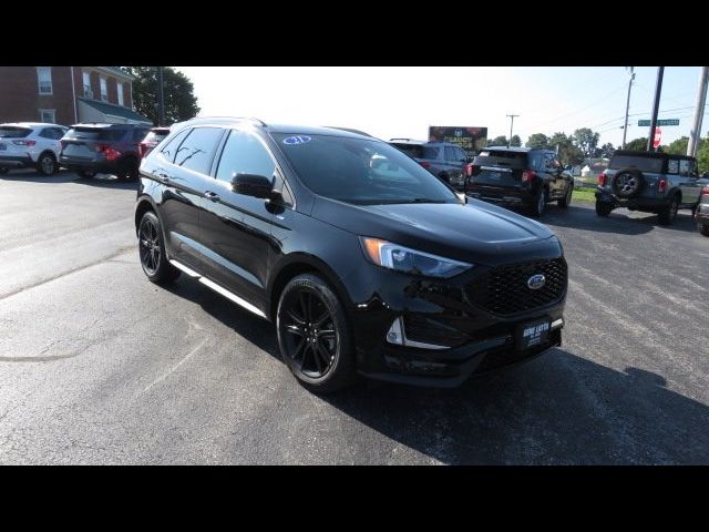 2021 Ford Edge 