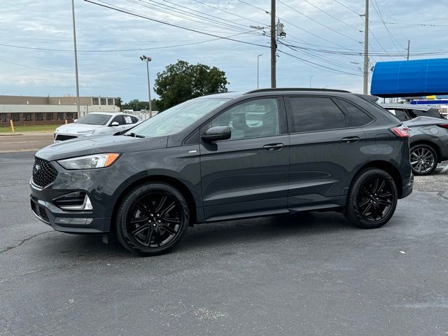 2021 Ford Edge 