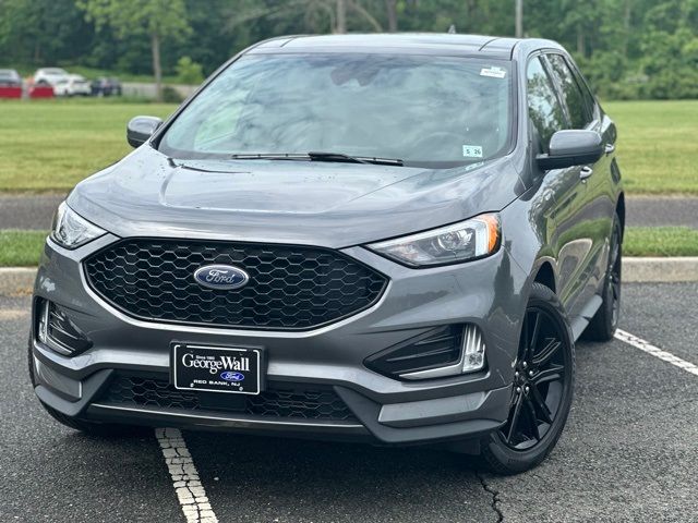 2021 Ford Edge 