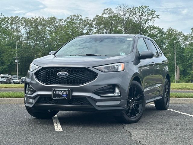 2021 Ford Edge 