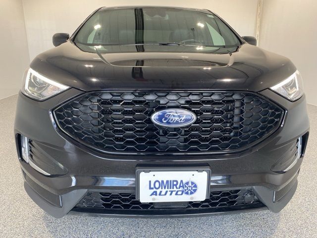 2021 Ford Edge 