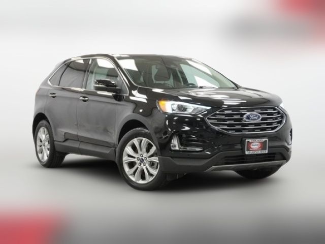 2021 Ford Edge Titanium