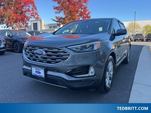 2021 Ford Edge Titanium