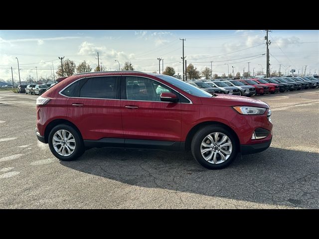 2021 Ford Edge Titanium