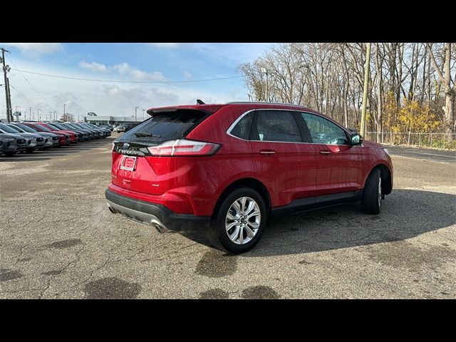 2021 Ford Edge Titanium