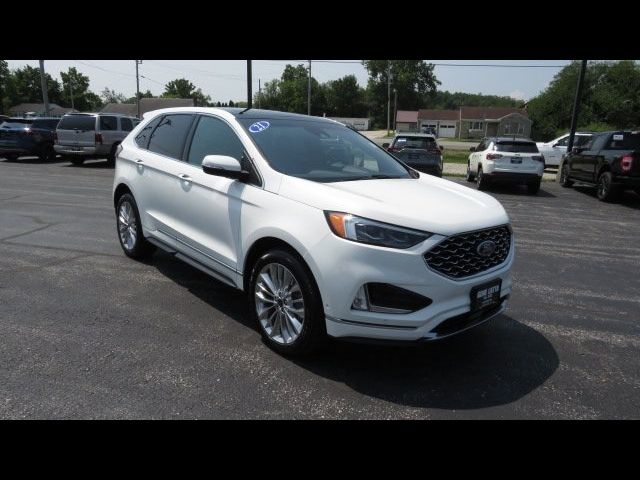 2021 Ford Edge Titanium