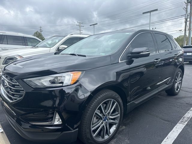 2021 Ford Edge Titanium