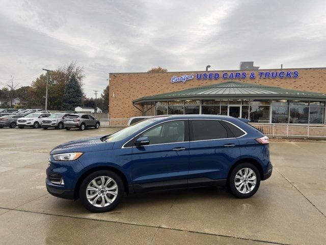 2021 Ford Edge Titanium