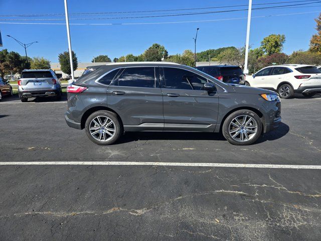 2021 Ford Edge Titanium