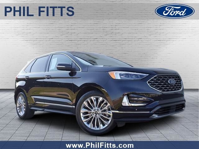 2021 Ford Edge Titanium