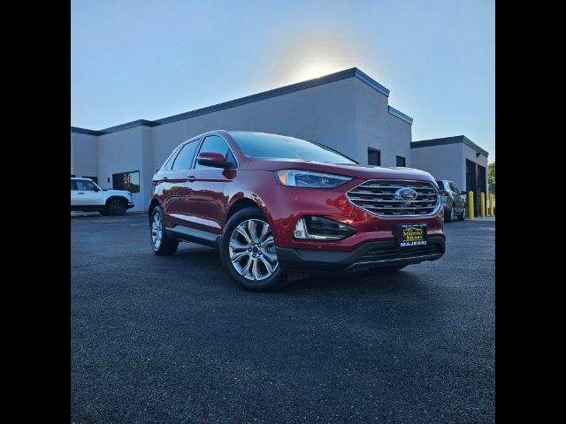 2021 Ford Edge Titanium