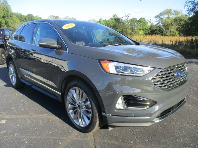 2021 Ford Edge Titanium