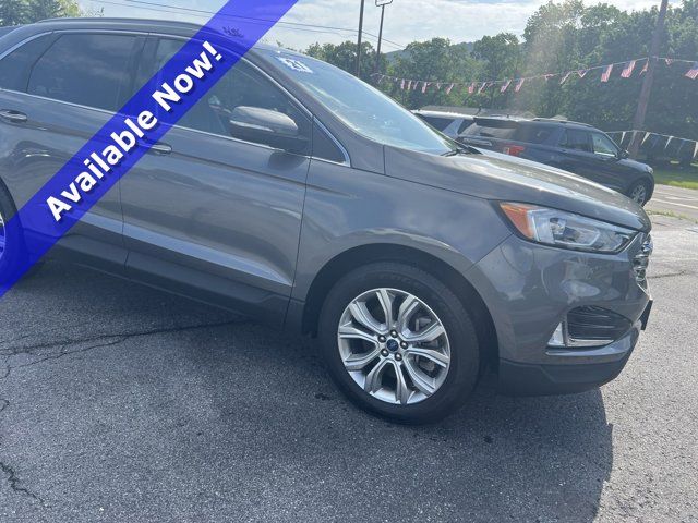 2021 Ford Edge Titanium