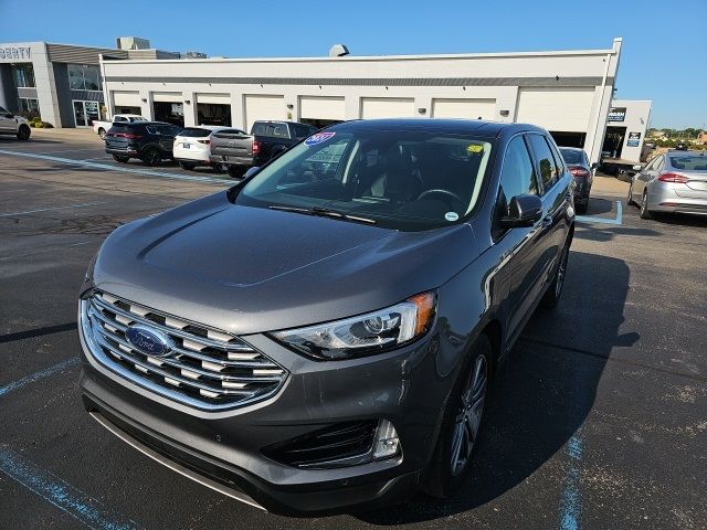 2021 Ford Edge Titanium