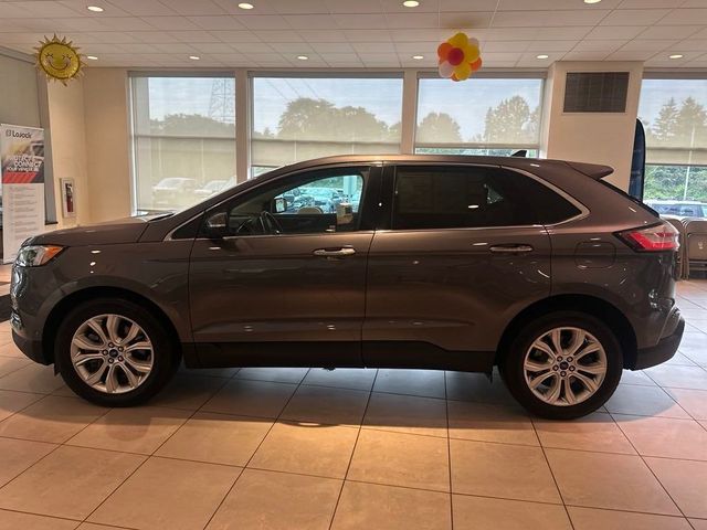 2021 Ford Edge Titanium