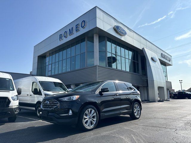 2021 Ford Edge Titanium