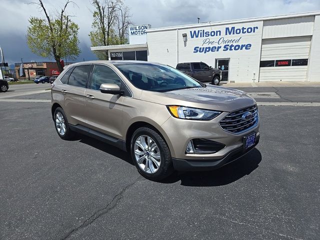 2021 Ford Edge Titanium