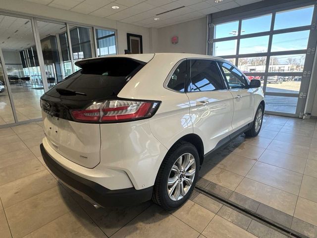 2021 Ford Edge Titanium