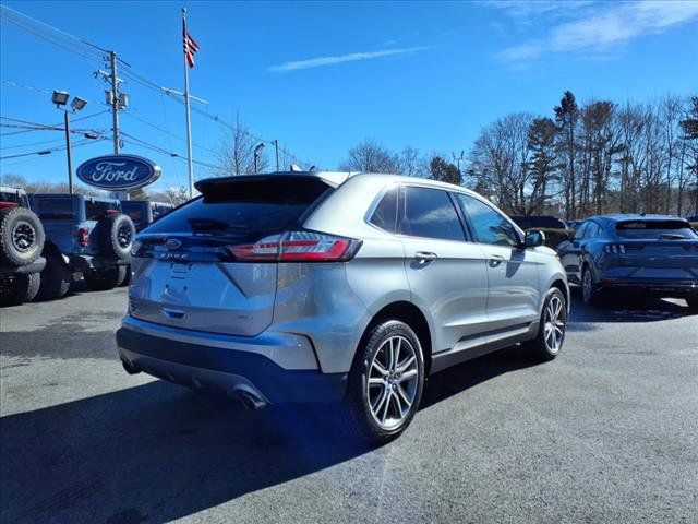 2021 Ford Edge Titanium