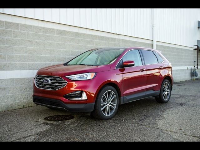 2021 Ford Edge Titanium