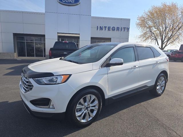 2021 Ford Edge Titanium