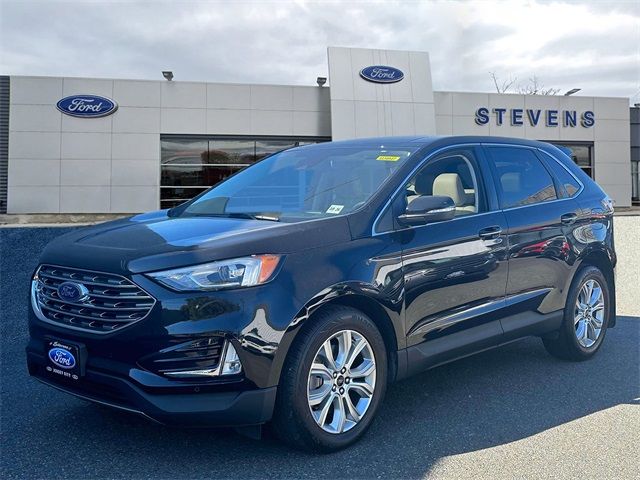 2021 Ford Edge Titanium