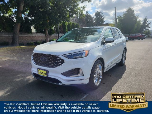 2021 Ford Edge Titanium