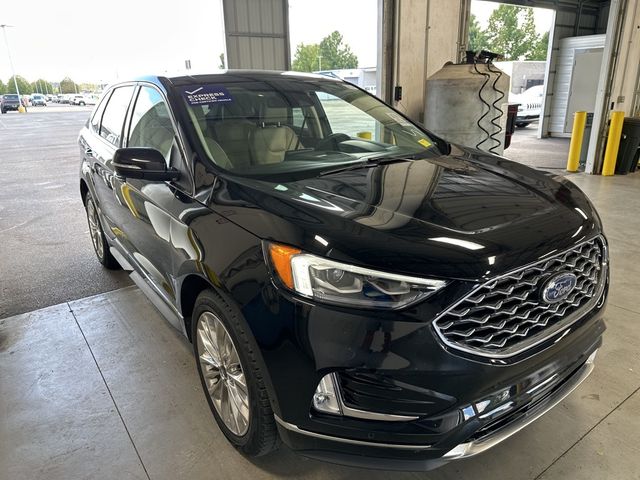 2021 Ford Edge Titanium