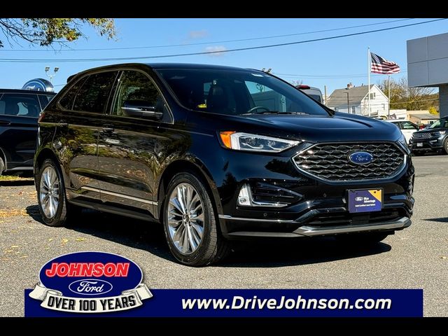 2021 Ford Edge Titanium