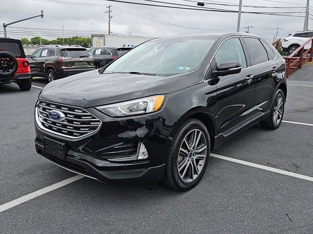 2021 Ford Edge Titanium