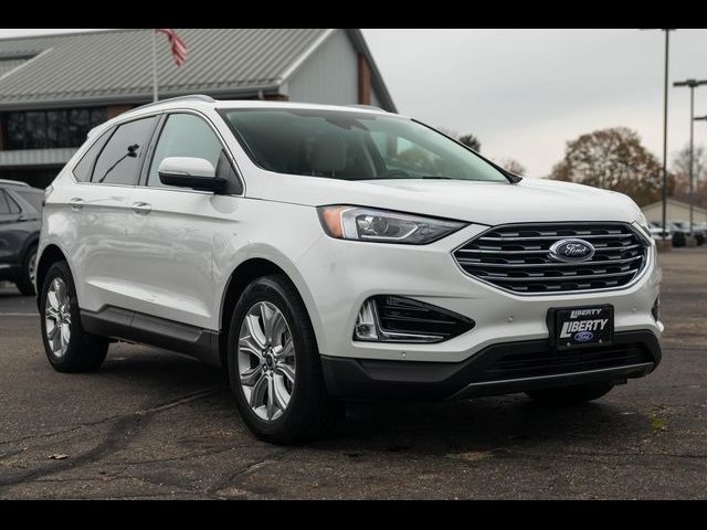 2021 Ford Edge Titanium