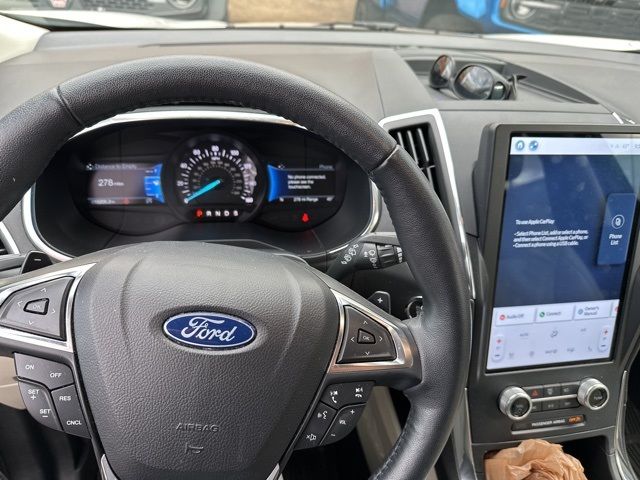 2021 Ford Edge Titanium