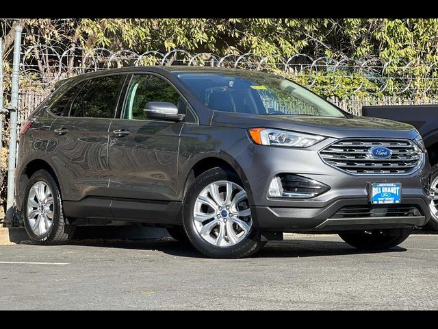 2021 Ford Edge Titanium